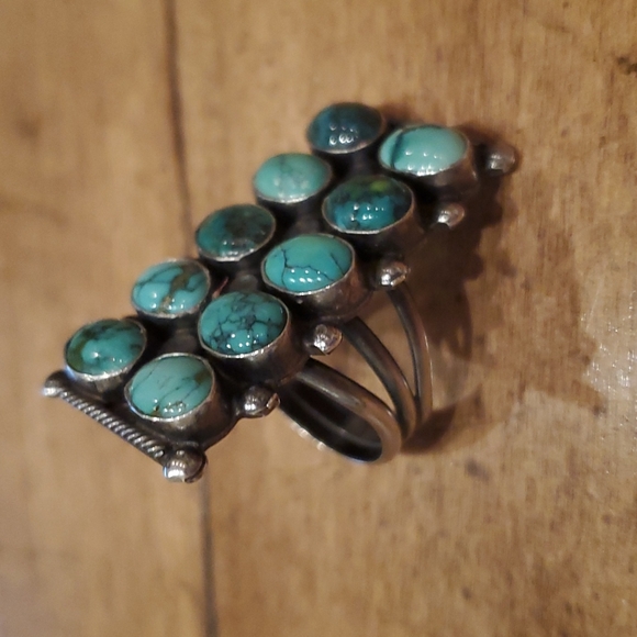 10 Stone Sterling Turquoise Ring. Size 9 - Picture 4 of 6